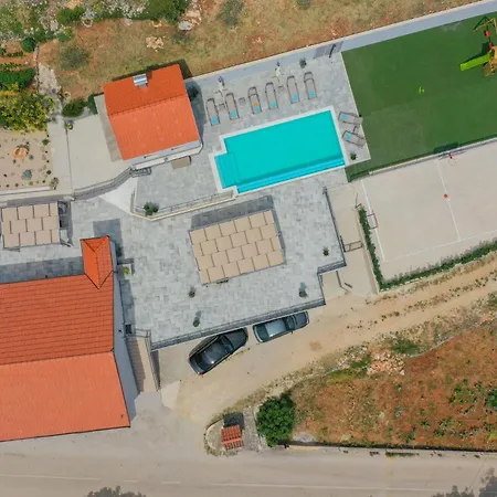 Awesome In Podbablje Gornje With Wi-fi Holiday home *