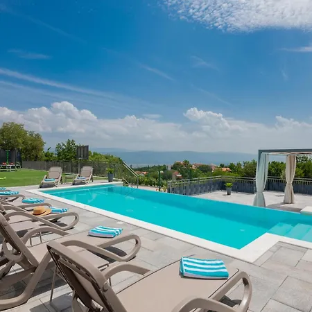 Holiday home Awesome In Podbablje Gornje With Wi-fi *