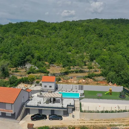 Awesome In Podbablje Gornje With Wi-fi Holiday home Zmijavci