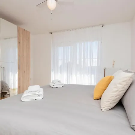 Awesome In Podbablje Gornje With Wi-fi Holiday home